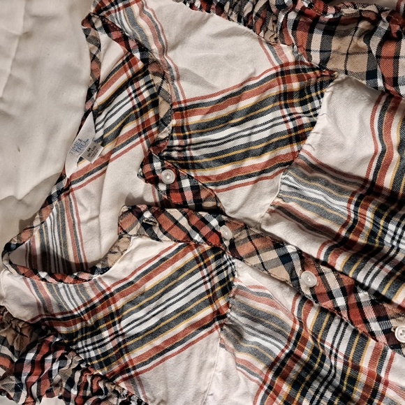 Time  and Tru ruffled sleeveless top - Picture 3 of 7